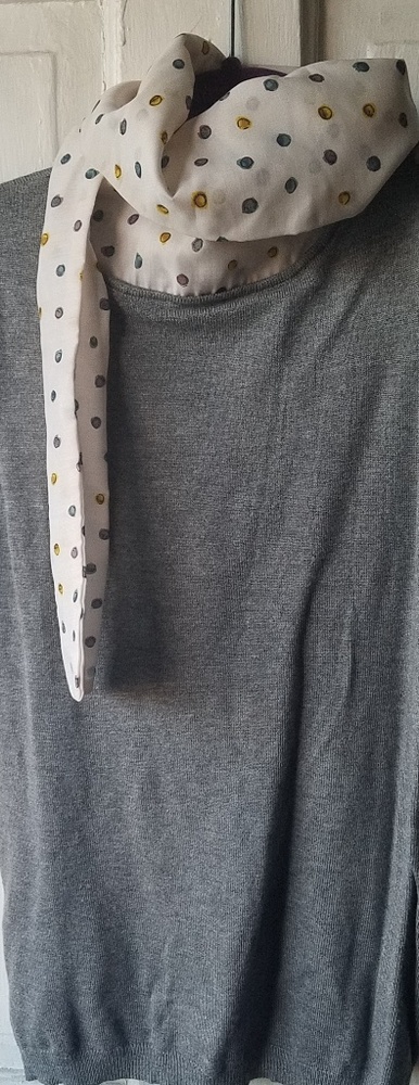 Sleeveless top